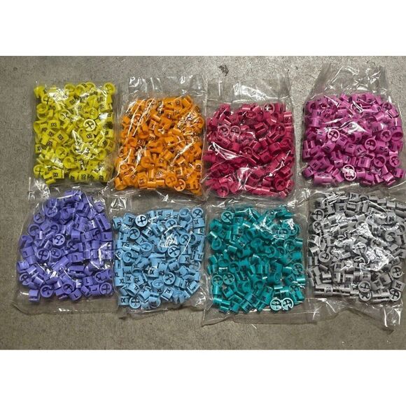 800PCS Snap on Hanger Size Markers Plastic Garment Sizers Donuts Cubes Retail - Picture 1 of 9